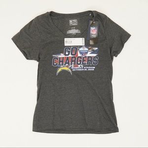 NFL - NWT 2018 LA Chargers London Games V-Neck Tee
